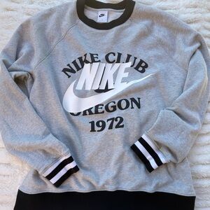 Vintage Nike Club Gray Sweatshirt- Oregon 1972 Size Large